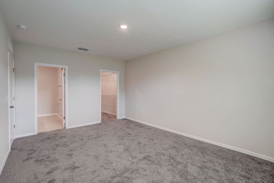 Representative unfurnished interior of a home built from the Oak by Maronda Homes in Coastal Communities, Edgewater (Image 28).