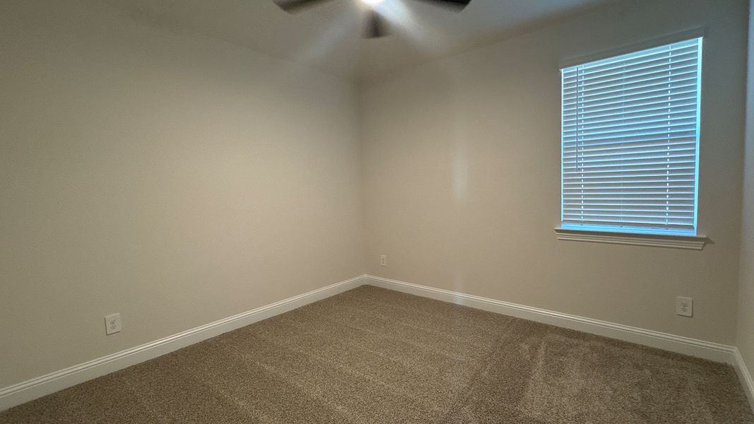Spacious, unfurnished interior of a new home in Peachtree Meadows, Rockwall (Image 17).