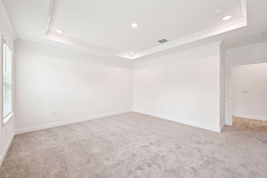 Spacious, unfurnished interior of a new home in Port St. Lucie, Port St. Lucie (Image 25).