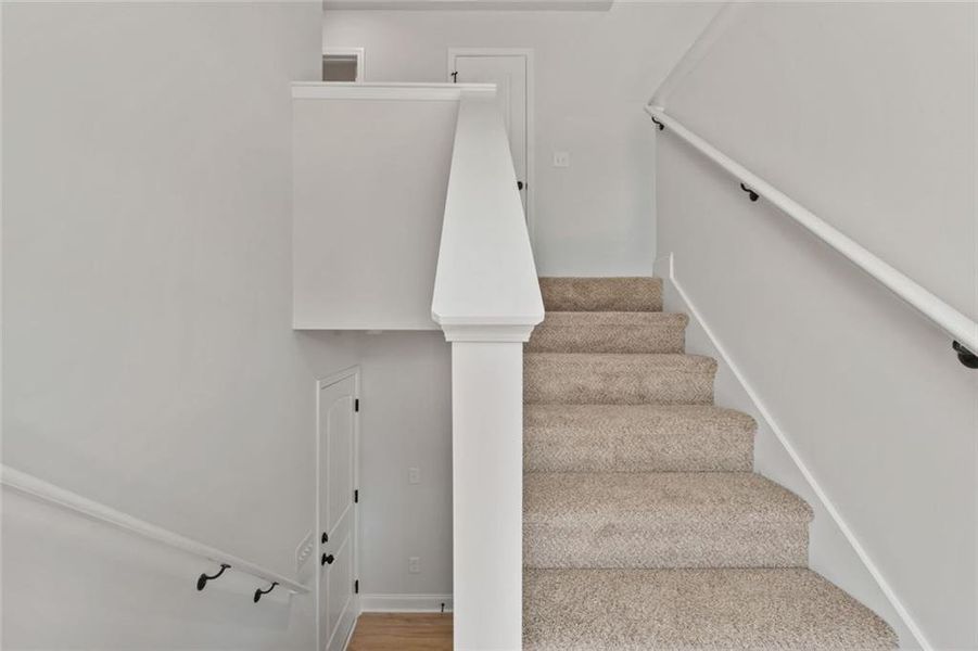 Spacious, unfurnished interior of a new home in , Alto (Image 32).