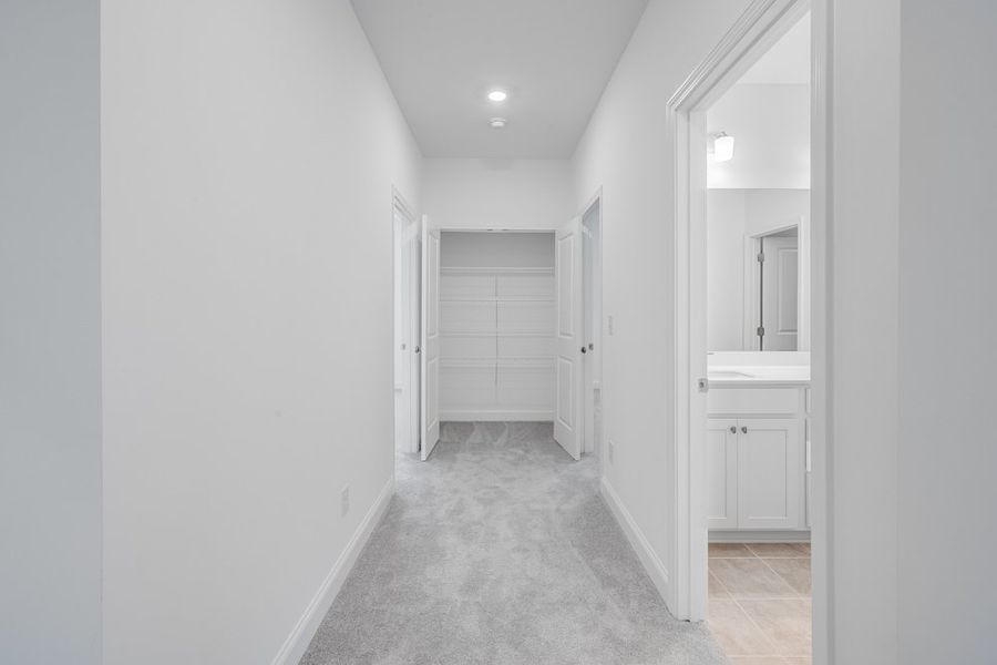 Spacious, unfurnished interior of a new home in Nichols Farm, Dacula (Image 18).
