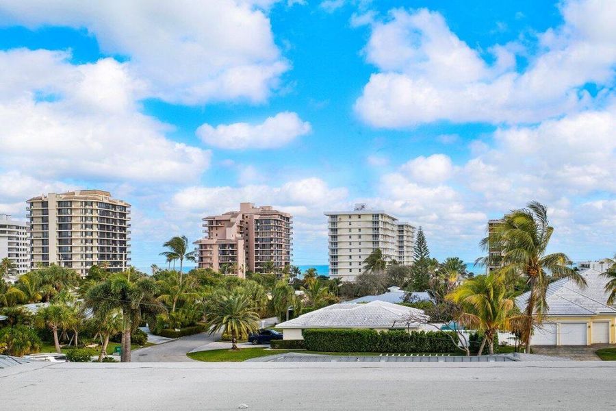 084-13460USHighway1-JunoBeach-FL-33408-S