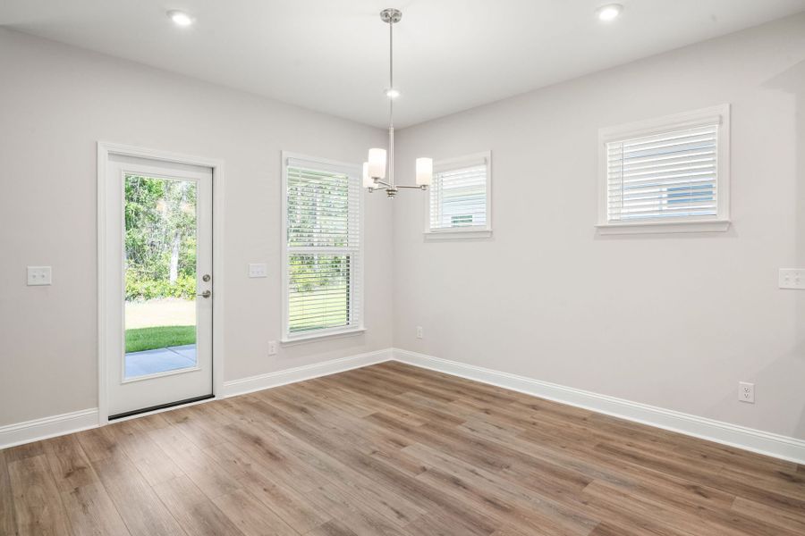 Spacious, unfurnished interior of a new home in Waterways, Richmond Hill (Image 71).