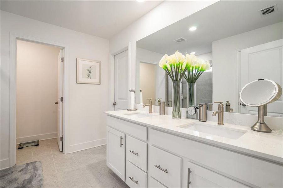 Furnished interior view inside a new home in , Loganville (Image 9).