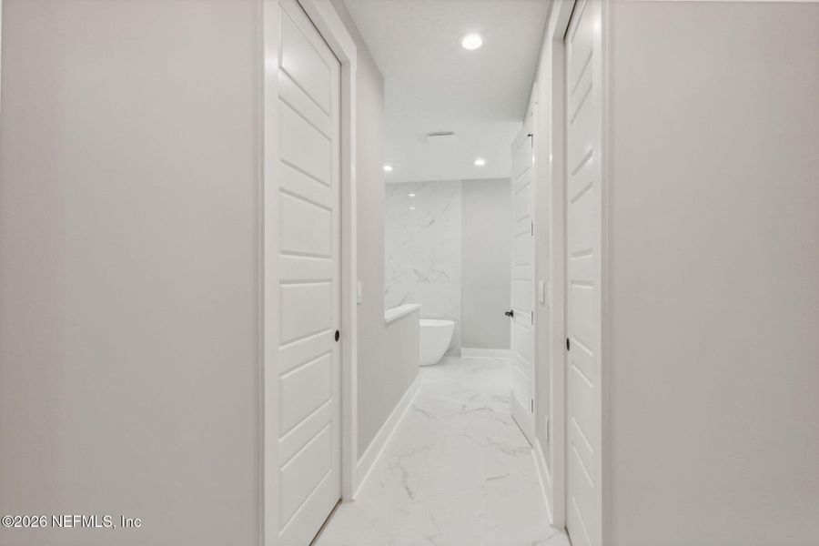 Spacious, unfurnished interior of a new home in , Yulee (Image 20).