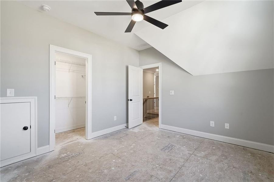 Spacious, unfurnished interior of a new home in , Calhoun (Image 23).