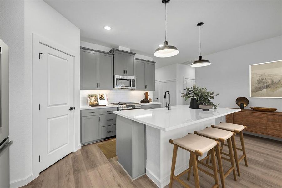 Furnished interior view inside a new home in Rolling Ridge, Van Alstyne (Image 5).