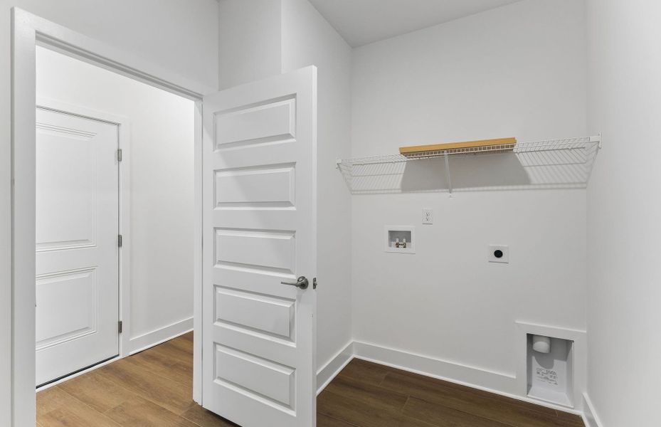 Spacious, unfurnished interior of a new home in Glenview Farms, Murfreesboro (Image 19). Spacious, unfurnished interior of a new home in Glenview Farms, Murfreesboro (Image 19).