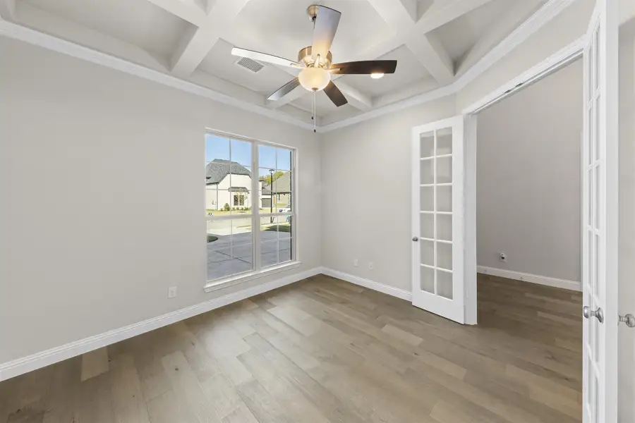 Representative unfurnished interior of a home built from the Portsmouth by Windsor Homes in Nelson Lake Estates, Rockwall (Image 17).