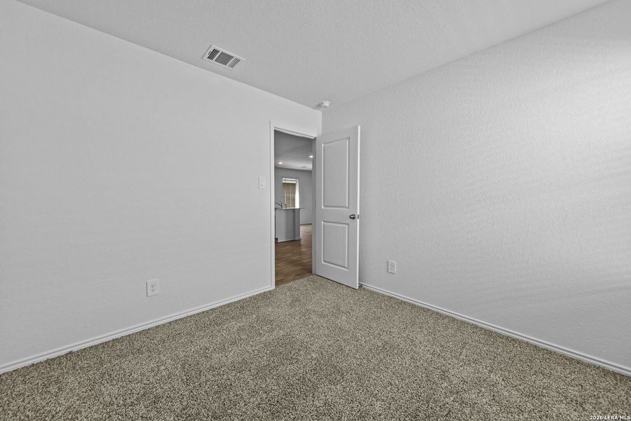 Spacious, unfurnished interior of a new home in Hickory Ridge, Elmendorf (Image 14).