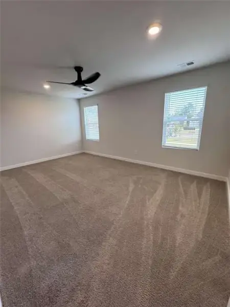 Spacious, unfurnished interior of a new home in Creekbend Overlook, Fairburn (Image 20). Spacious, unfurnished interior of a new home in Creekbend Overlook, Fairburn (Image 20).
