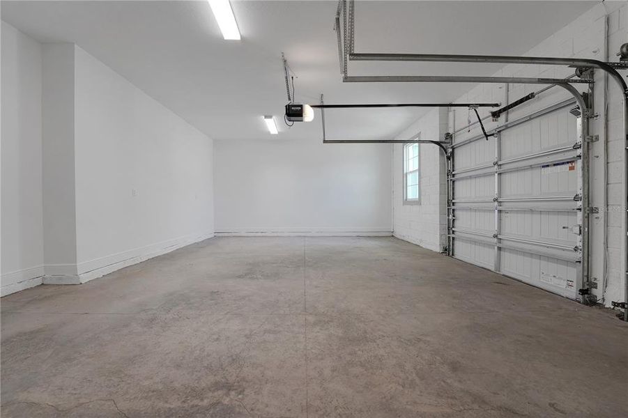 Spacious, unfurnished interior of a new home in Palms at Windermere, Windermere (Image 41). Spacious, unfurnished interior of a new home in Palms at Windermere, Windermere (Image 41).