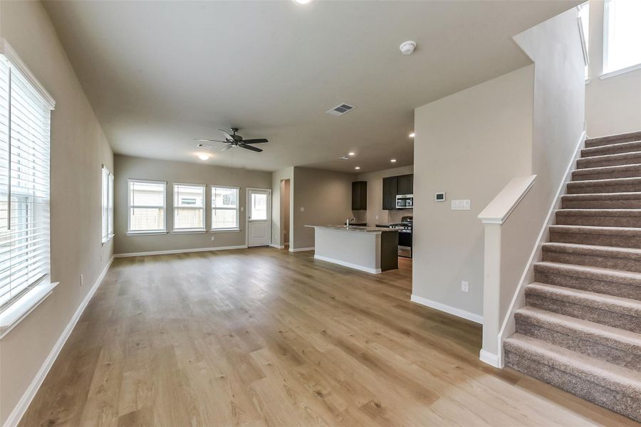 Spacious, unfurnished interior of a new home in King Oaks Village, Baytown (Image 29). Spacious, unfurnished interior of a new home in King Oaks Village, Baytown (Image 29).