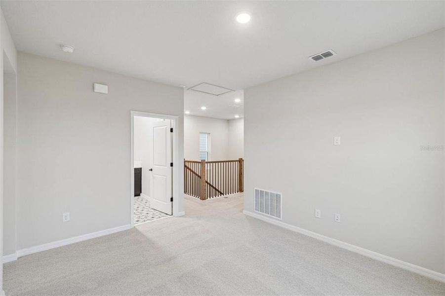 Spacious, unfurnished interior of a new home in Weslyn Park in Sunbridge 34', St. Cloud (Image 17). Spacious, unfurnished interior of a new home in Weslyn Park in Sunbridge 34', St. Cloud (Image 17).