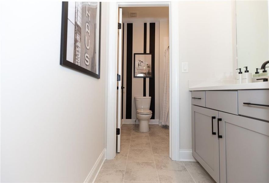 Furnished interior view inside a new home in Aberdeen, Hoschton (Image 69).