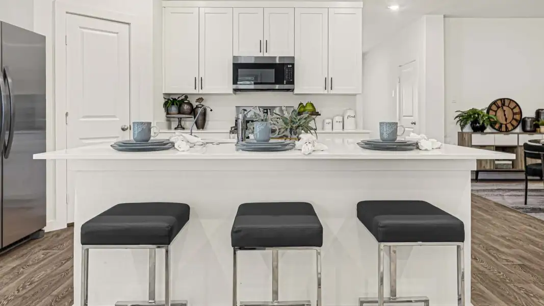 Furnished interior view inside a new home in Holly Ridge, Rosenberg (Image 10).