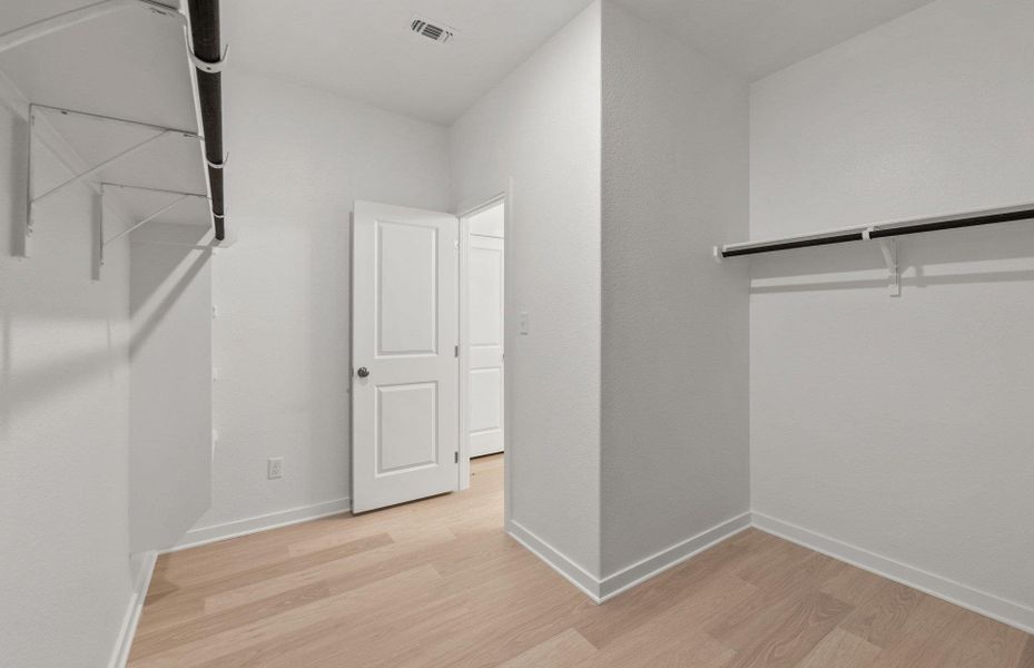 Interior photos- Photo of Pulte model home with same floor plan, not of actual home listed.