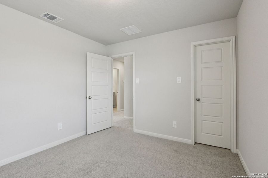 Spacious, unfurnished interior of a new home in Estancia Ranch - Premier Series, San Antonio (Image 33). Spacious, unfurnished interior of a new home in Estancia Ranch - Premier Series, San Antonio (Image 33).
