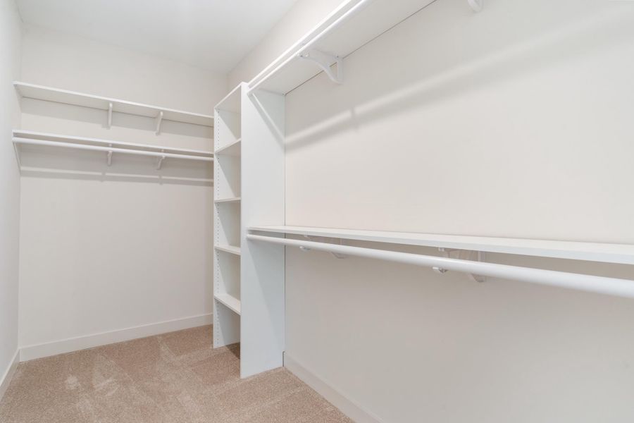 Spacious, unfurnished interior of a new home in White Oak, Arlington (Image 21).