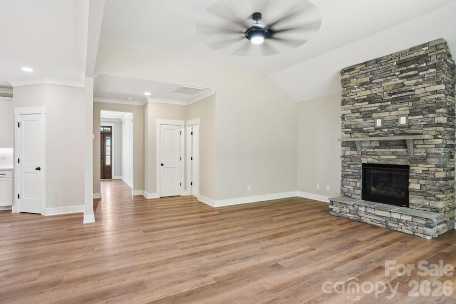 Spacious, unfurnished interior of a new home in , Rock Hill (Image 38).