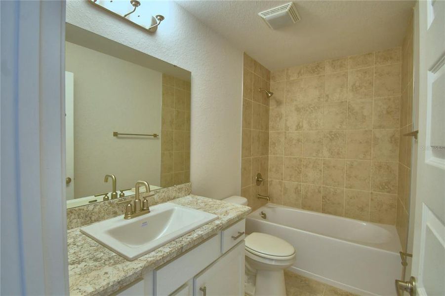 Furnished interior view inside a new home in Cadence Crossing, Auburndale (Image 10).