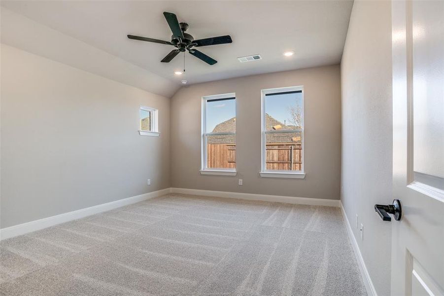 Spacious, unfurnished interior of a new home in West Crossing, Anna (Image 18).