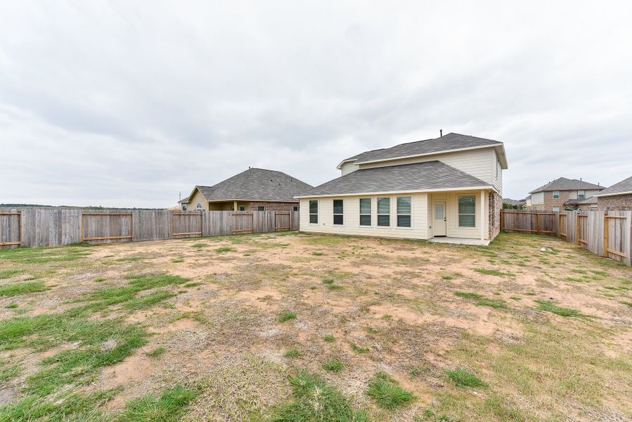 Representative exterior details of a home built from the Floor Plan 2201 by Colina Homes in Grand Magnolia, Magnolia (Image 3).