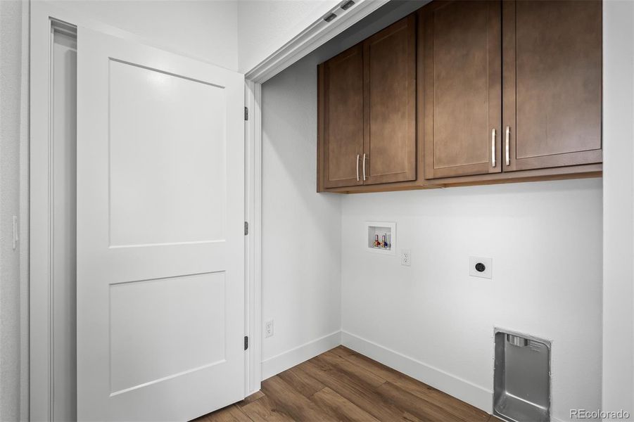 Spacious, unfurnished interior of a new home in Trailside at Cottonwood Creek, Colorado Springs (Image 27). Spacious, unfurnished interior of a new home in Trailside at Cottonwood Creek, Colorado Springs (Image 27).