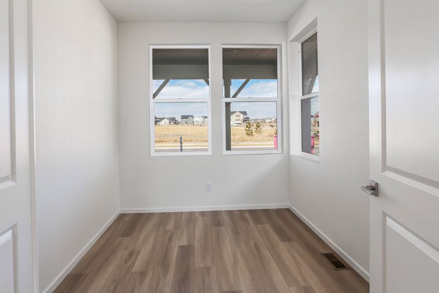 Spacious, unfurnished interior of a new home in Trailside, Timnath (Image 43). Spacious, unfurnished interior of a new home in Trailside, Timnath (Image 43).