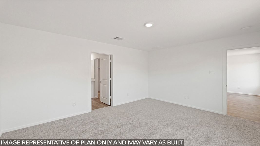 Spacious, unfurnished interior of a new home in Lexington Heights, Willis (Image 28).