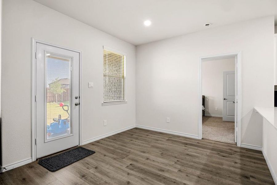 Spacious, unfurnished interior of a new home in , Aubrey (Image 20).