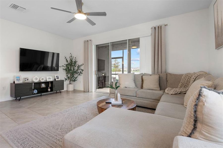Furnished interior view inside a new home in , Apollo Beach (Image 16).