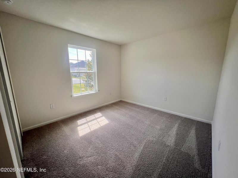 Spacious, unfurnished interior of a new home in Hawkes Meadow, Jacksonville (Image 7).