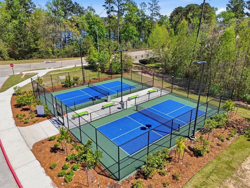 Community amenities in Grand Central Park, Conroe (Image 25).