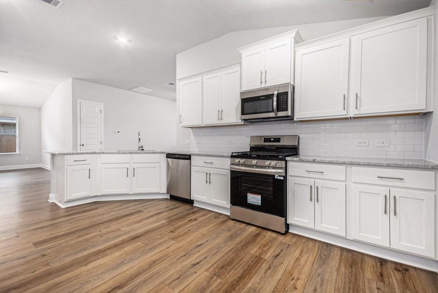 *STOCK PHOTO - COLORS & FEATURES MAY VARY *STOCK PHOTO - COLORS & FEATURES MAY VARY