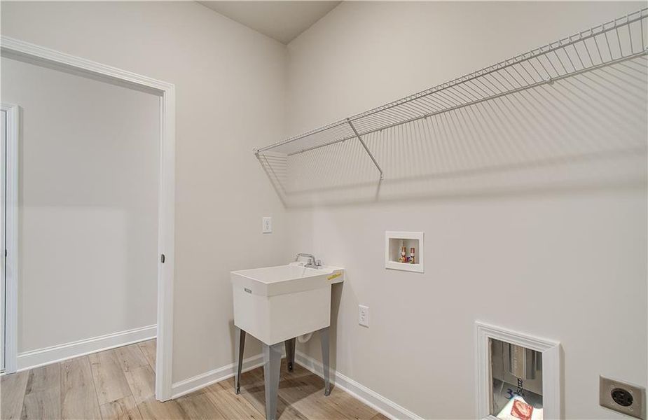 Spacious, unfurnished interior of a new home in , Hoschton (Image 28). Spacious, unfurnished interior of a new home in , Hoschton (Image 28).