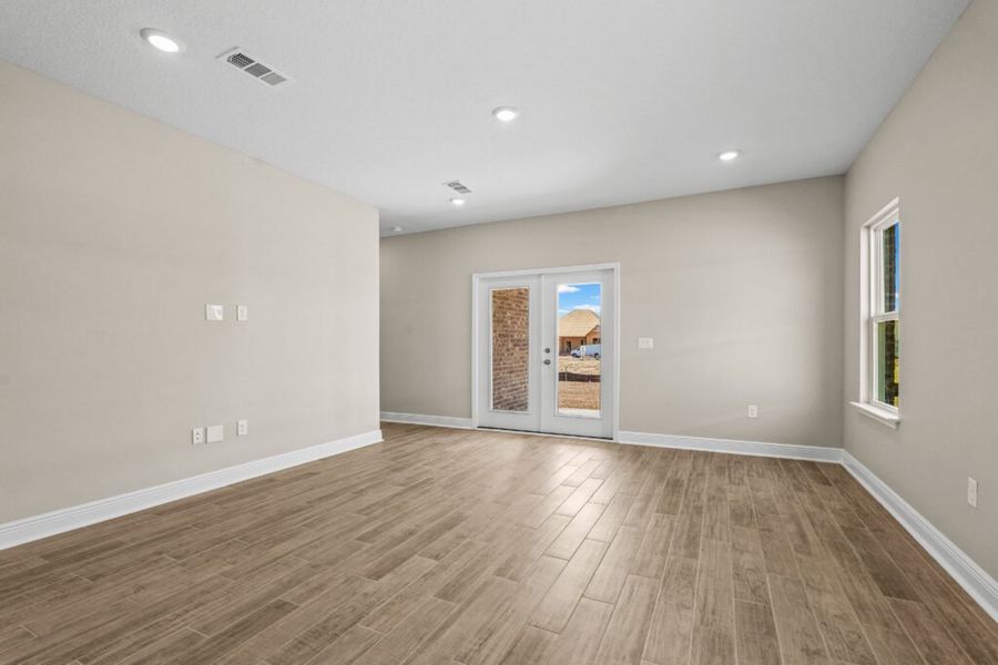 Spacious, unfurnished interior of a new home in Natureview, Freeport (Image 22). Spacious, unfurnished interior of a new home in Natureview, Freeport (Image 22).