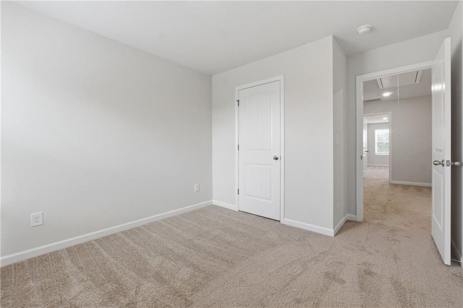 Spacious, unfurnished interior of a new home in Moss Creek, Hogansville (Image 25).