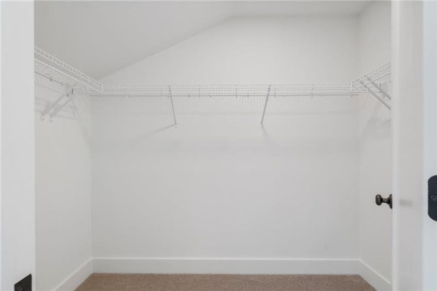 Spacious, unfurnished interior of a new home in , Atlanta (Image 22).