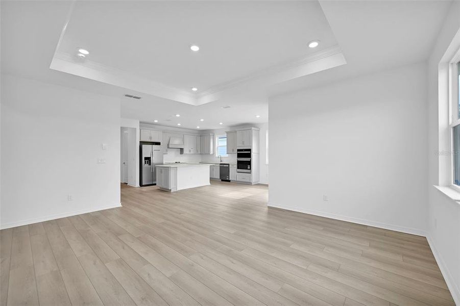 Spacious, unfurnished interior of a new home in Seminole Palms, Palm Coast (Image 17).