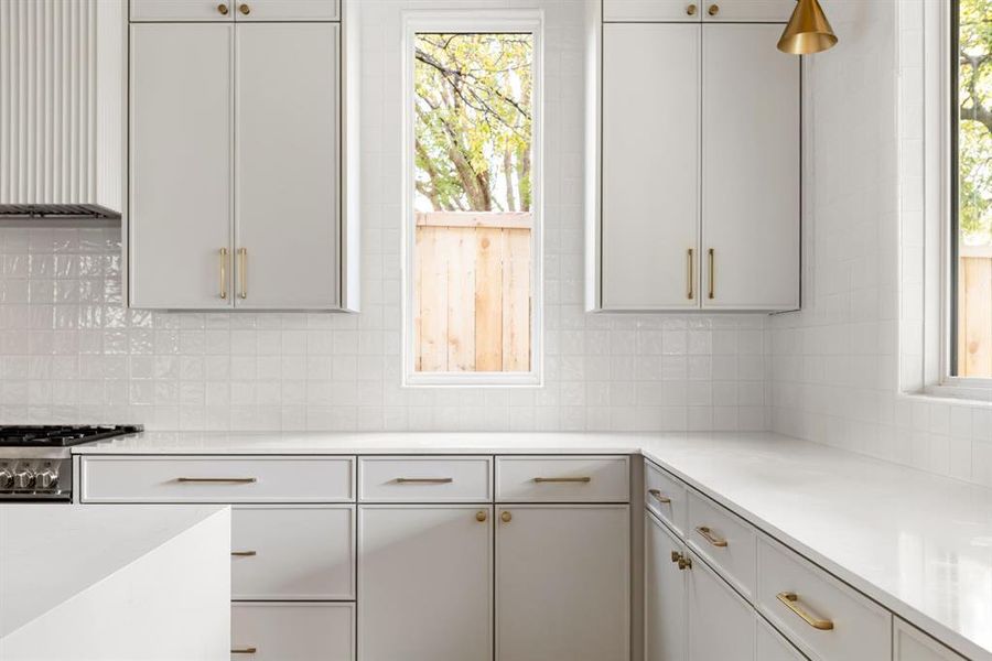 Furnished interior view inside a new home in , Dallas (Image 31).