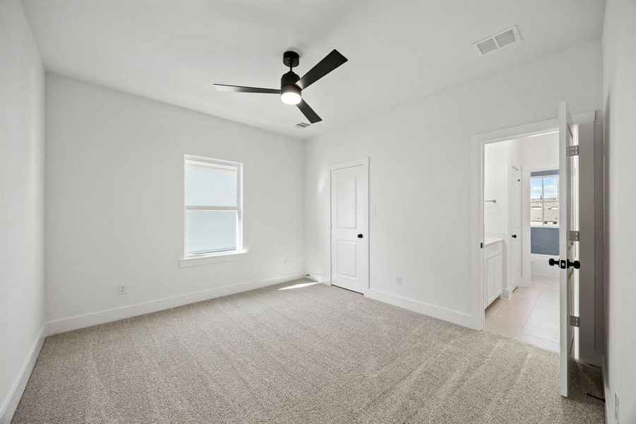 Spacious, unfurnished interior of a new home in Fields, Frisco (Image 13).
