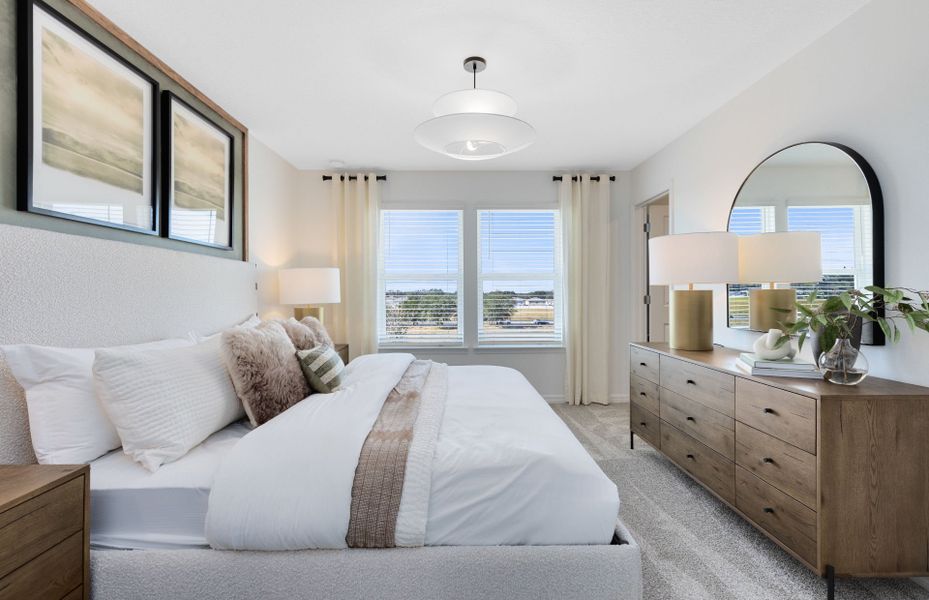 Representative furnished interior of a home built from the Springdale by Pulte Homes in Hartford Terrace, Davenport (Image 12).