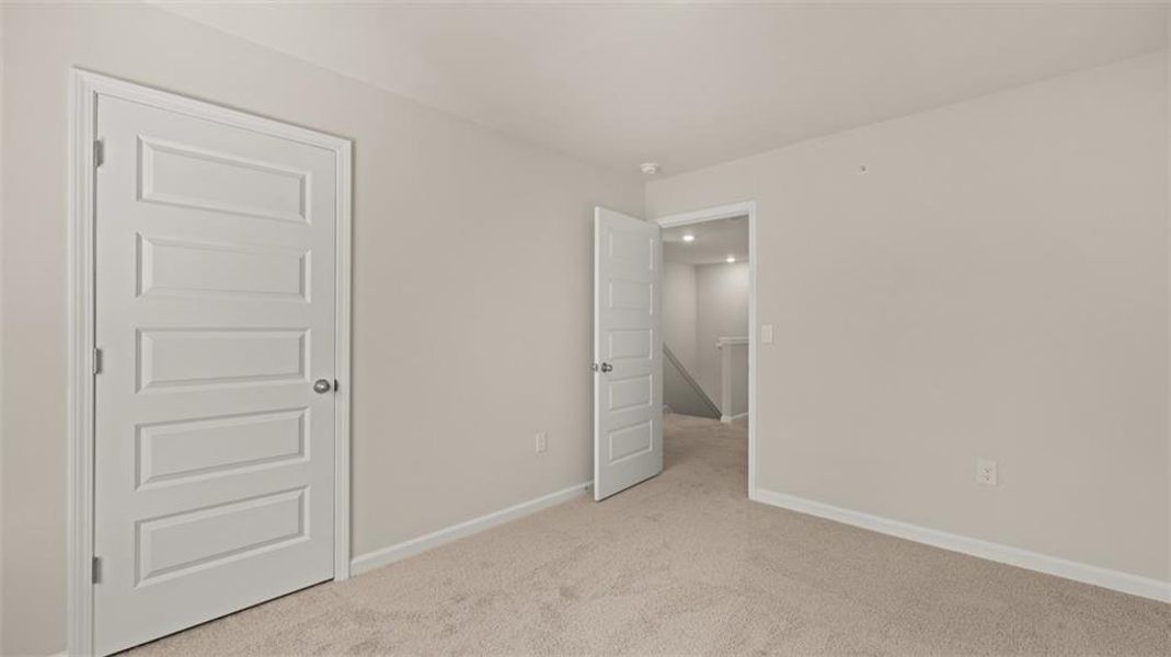 Spacious, unfurnished interior of a new home in Echo Glen, Stockbridge (Image 41).
