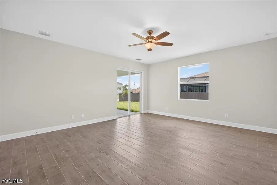 Spacious, unfurnished interior of a new home in Cape Coral, Cape Coral (Image 18). Spacious, unfurnished interior of a new home in Cape Coral, Cape Coral (Image 18).