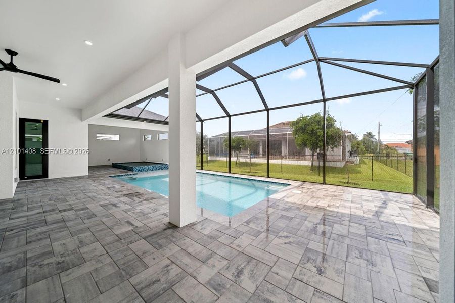 Exterior details and patio area of a home in , Cape Coral (Image 4).