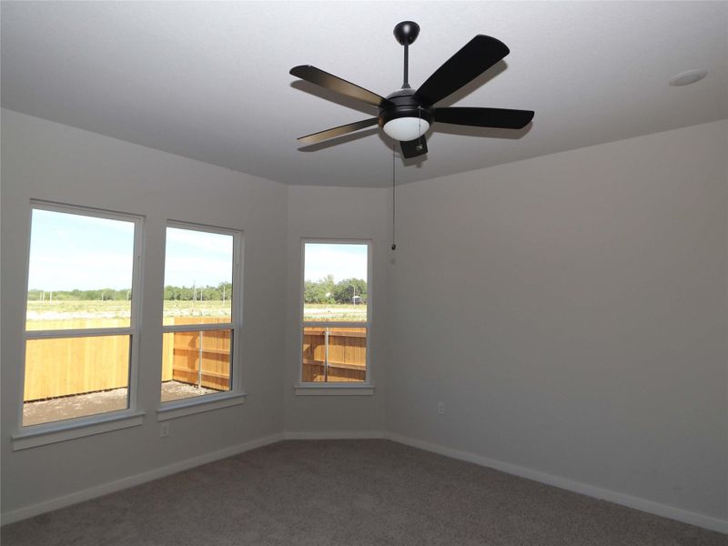 Spacious, unfurnished interior of a new home in Estancia West, Manchaca (Image 15).