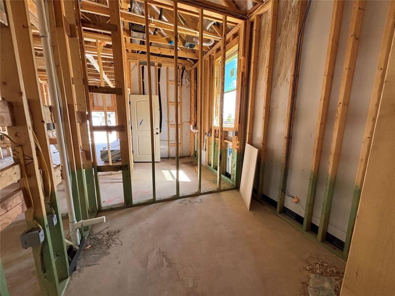 Spacious, unfurnished interior of a new home in Berry Creek Highlands, Georgetown (Image 8).