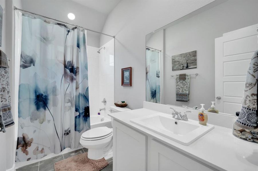 Secondary bathroom