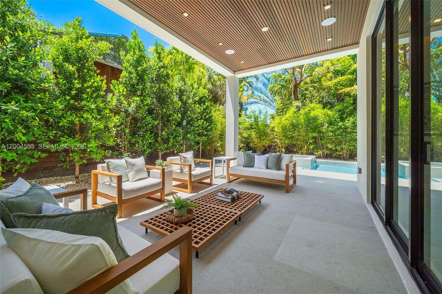 Exterior details and patio area of a home in , Miami (Image 26).